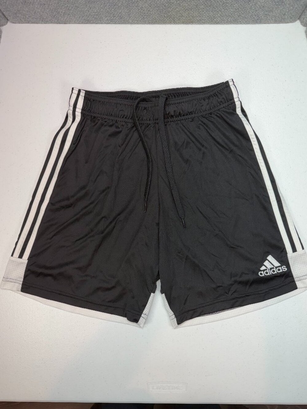 Adidas Boys Youth Medium Black 3 Stripe Athletic Shorts 7" Inseam